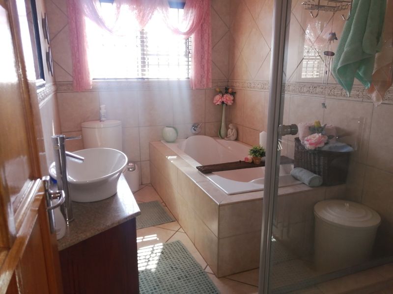 House For Sale in Kuruman Central - Photo 10