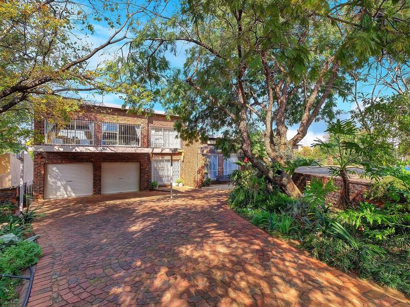 House For Sale in Mulbarton - Photo 2