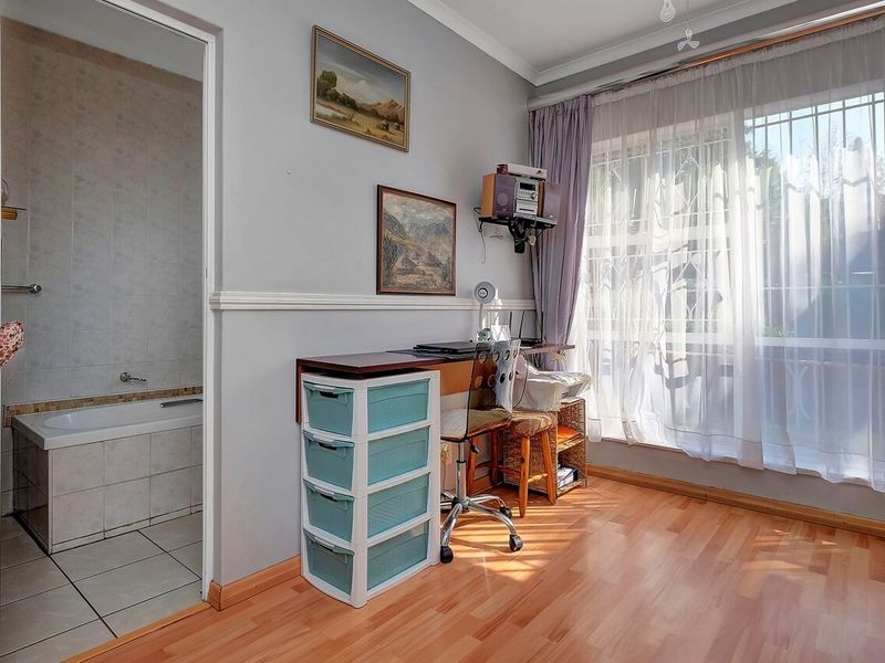 House For Sale in Mulbarton - Photo 7