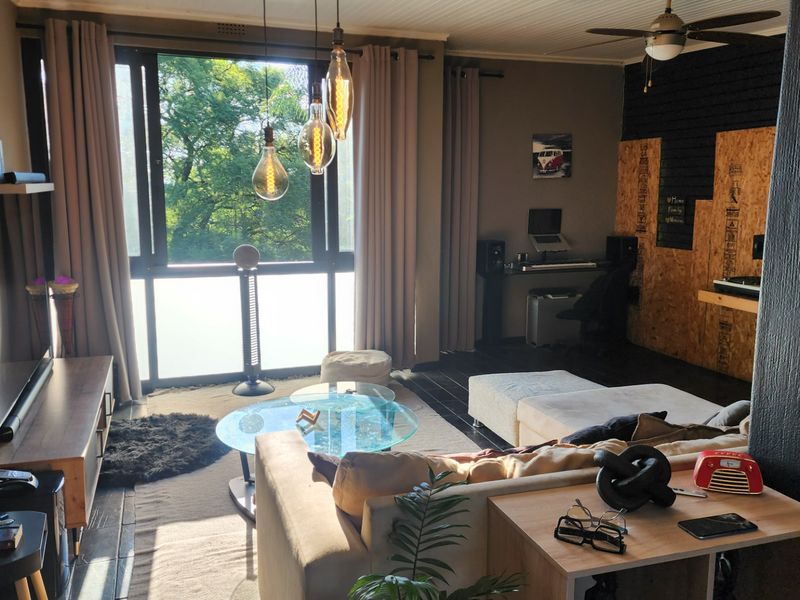 Apartment To Rent in Cresta - Photo 2