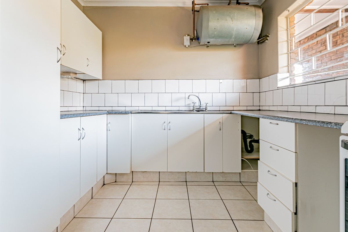 Apartment To Rent in Cresta - Photo 5