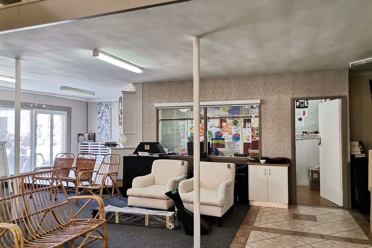 Industrial For Sale in Villiersdorp Central - Photo 5