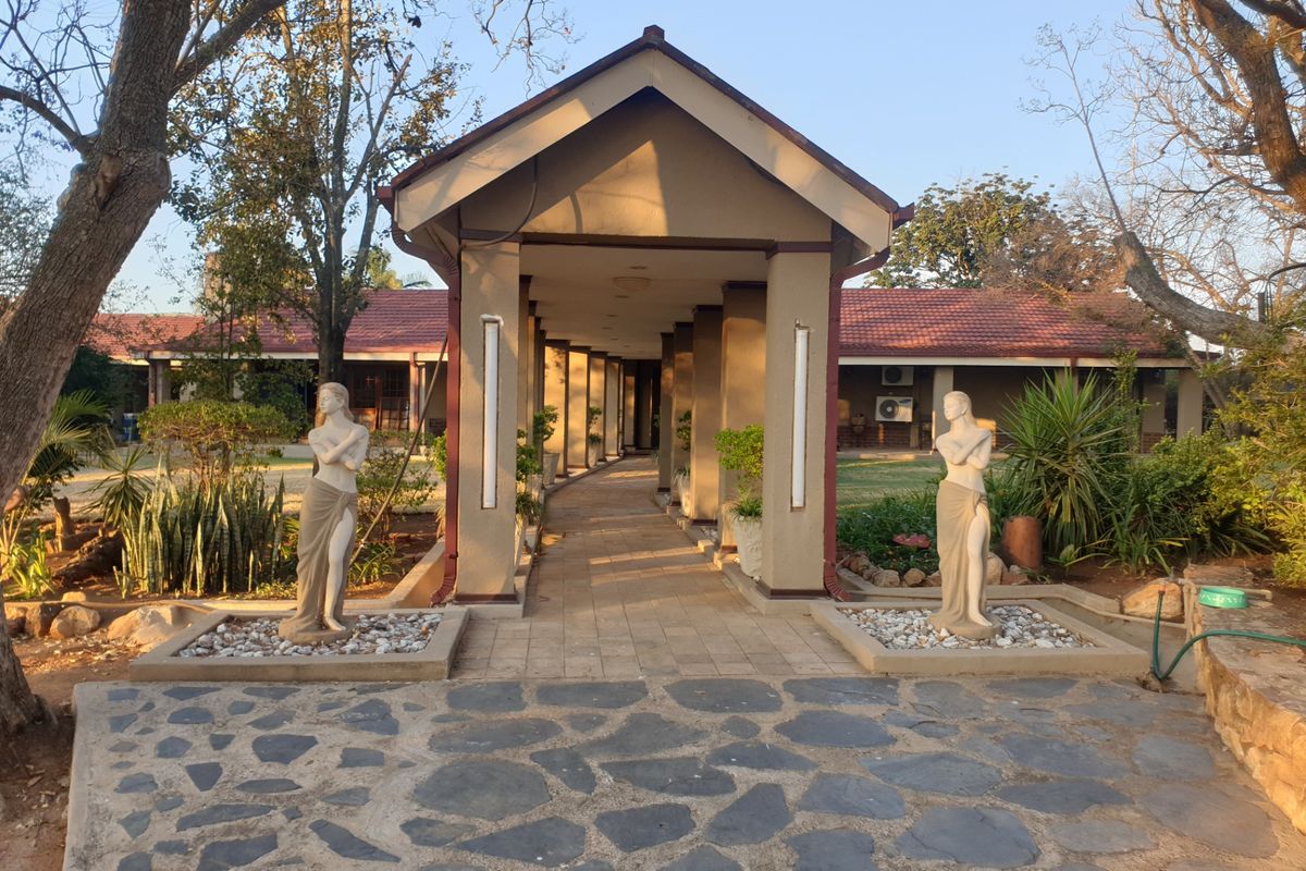 Farm For Sale in Roodepoort AH - Photo 5