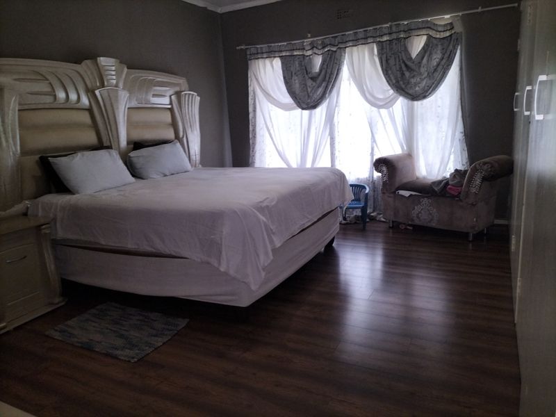 House For Sale in Vaal Park - Photo 8