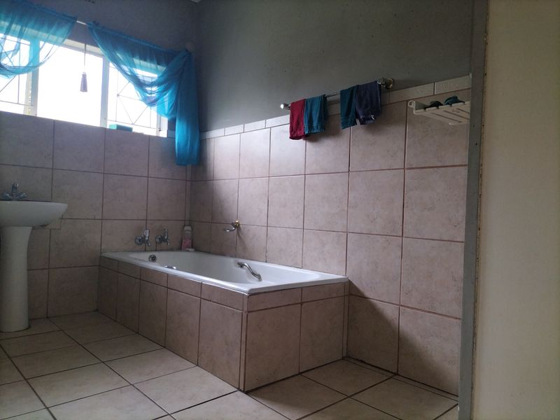 House For Sale in Vaal Park - Photo 7