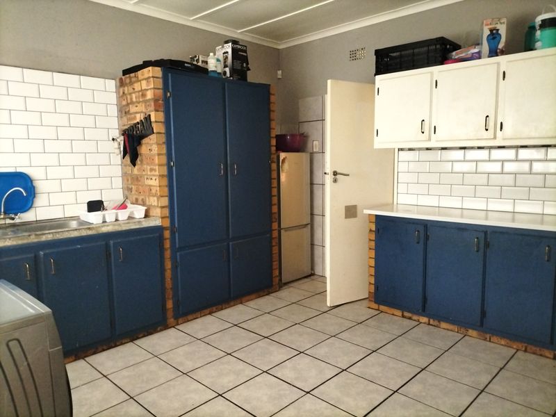 House For Sale in Vaal Park - Photo 3