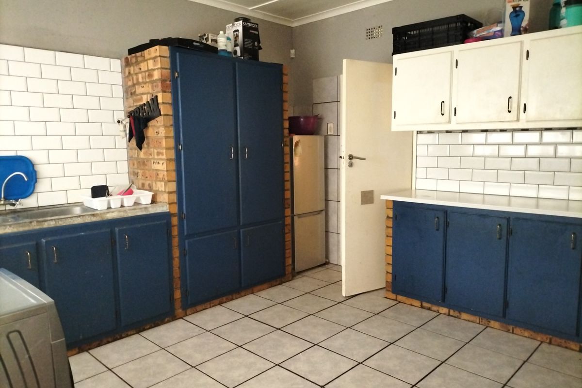 House For Sale in Vaal Park - Photo 3