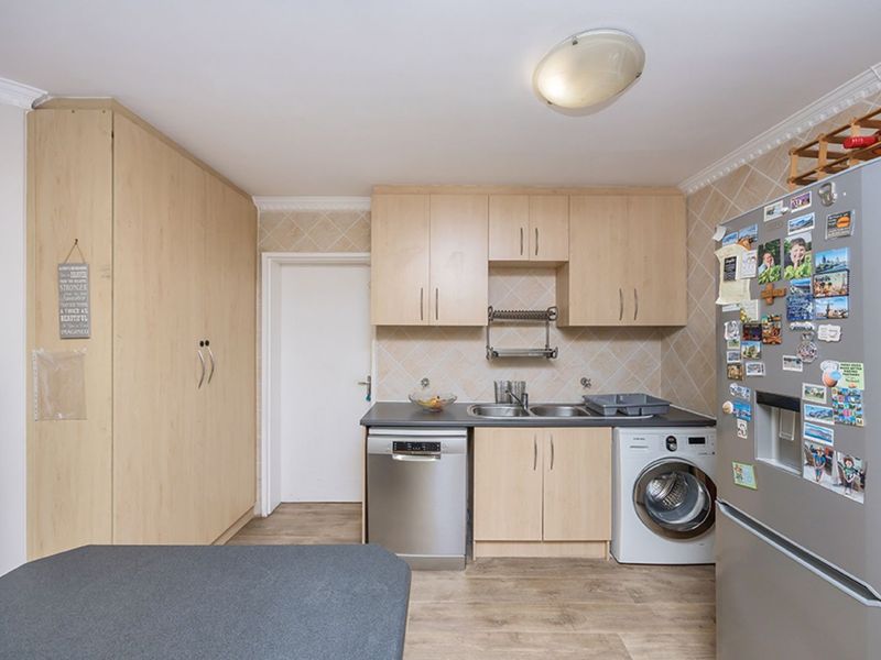 House For Sale in Parklands - Photo 9