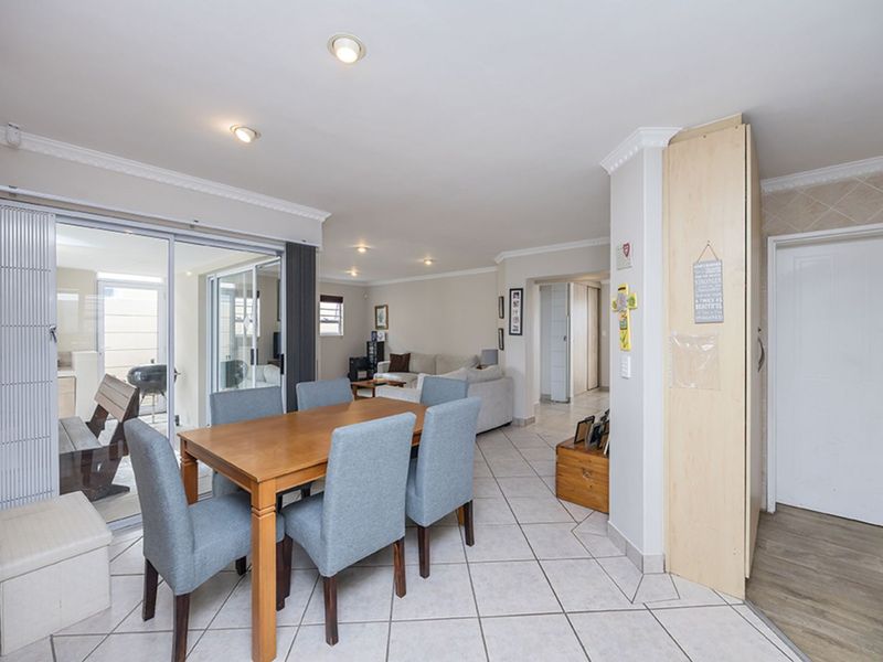 House For Sale in Parklands - Photo 4