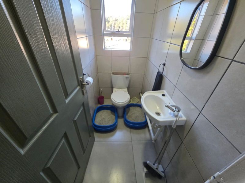 Office For Sale in Albertynshof - Photo 10