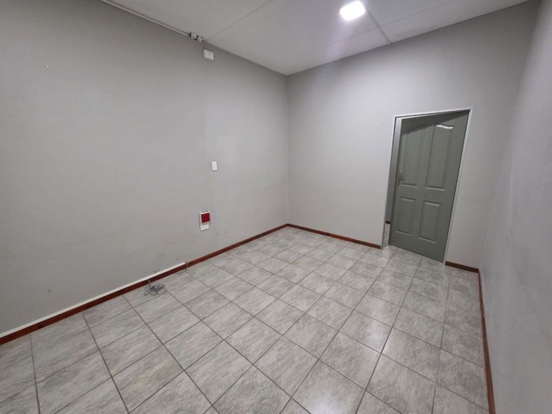 Office For Sale in Albertynshof - Photo 7