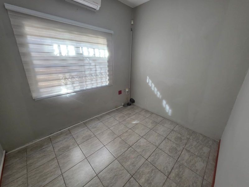 Office For Sale in Albertynshof - Photo 6