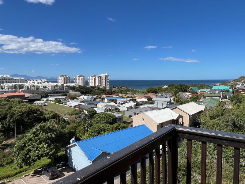 Townhouse For Sale in Boland Park - Photo 4