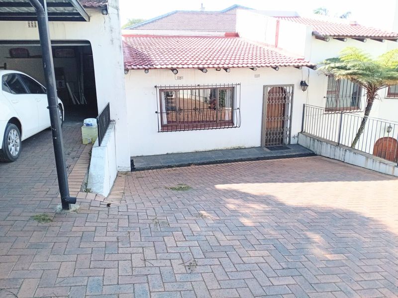 House For Sale in Northcliff - Photo 7