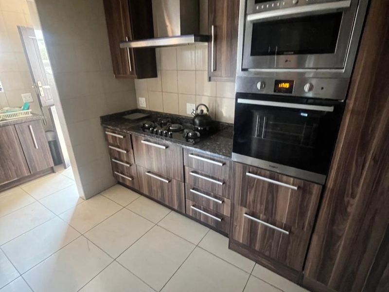 House For Sale in Savannah Country Estate - Photo 9