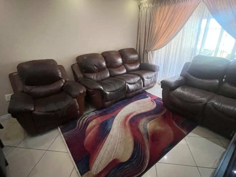 House For Sale in Savannah Country Estate - Photo 6