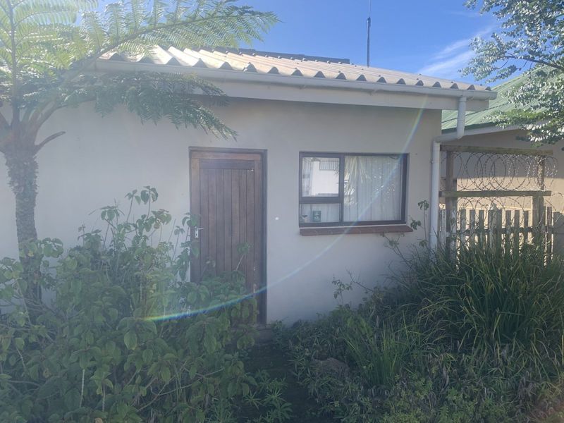 House For Sale in Albertinia Central - Photo 8