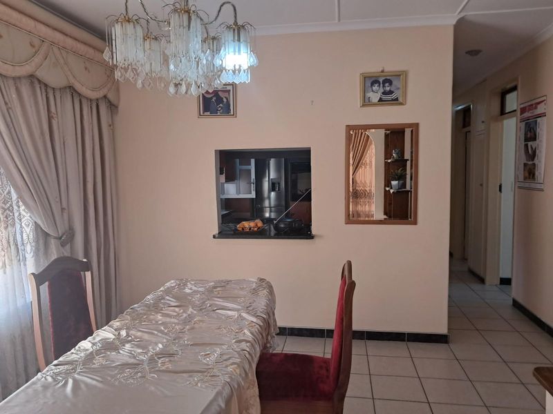 House For Sale in Malvern - Photo 9