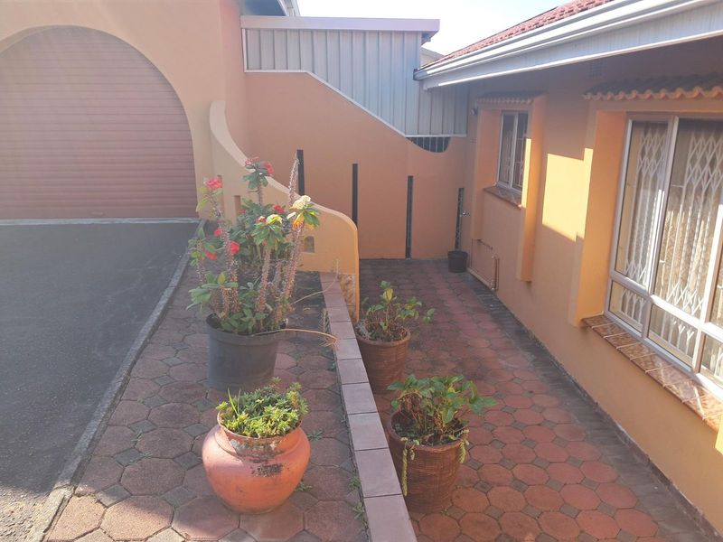 House For Sale in Malvern - Photo 7