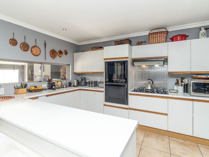 House For Sale in Randpark Ridge - Photo 10