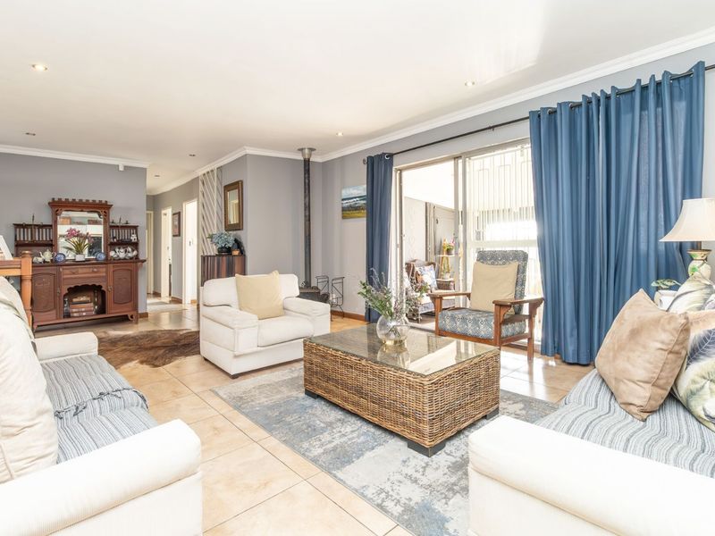 House For Sale in Randpark Ridge - Photo 8