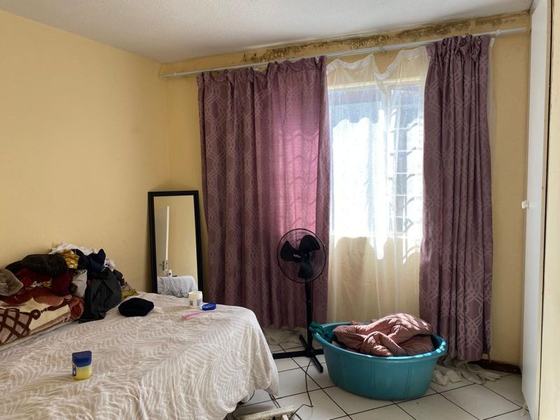 Apartment For Sale in Primrose - Photo 7