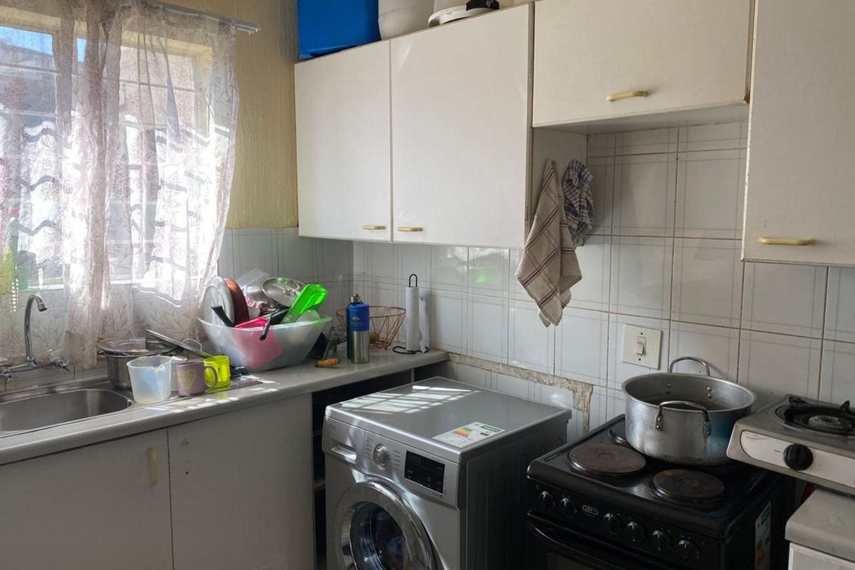 Apartment For Sale in Primrose - Photo 4