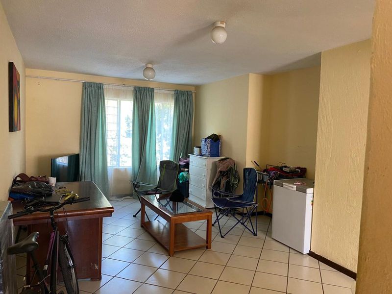 Apartment For Sale in Primrose - Photo 2