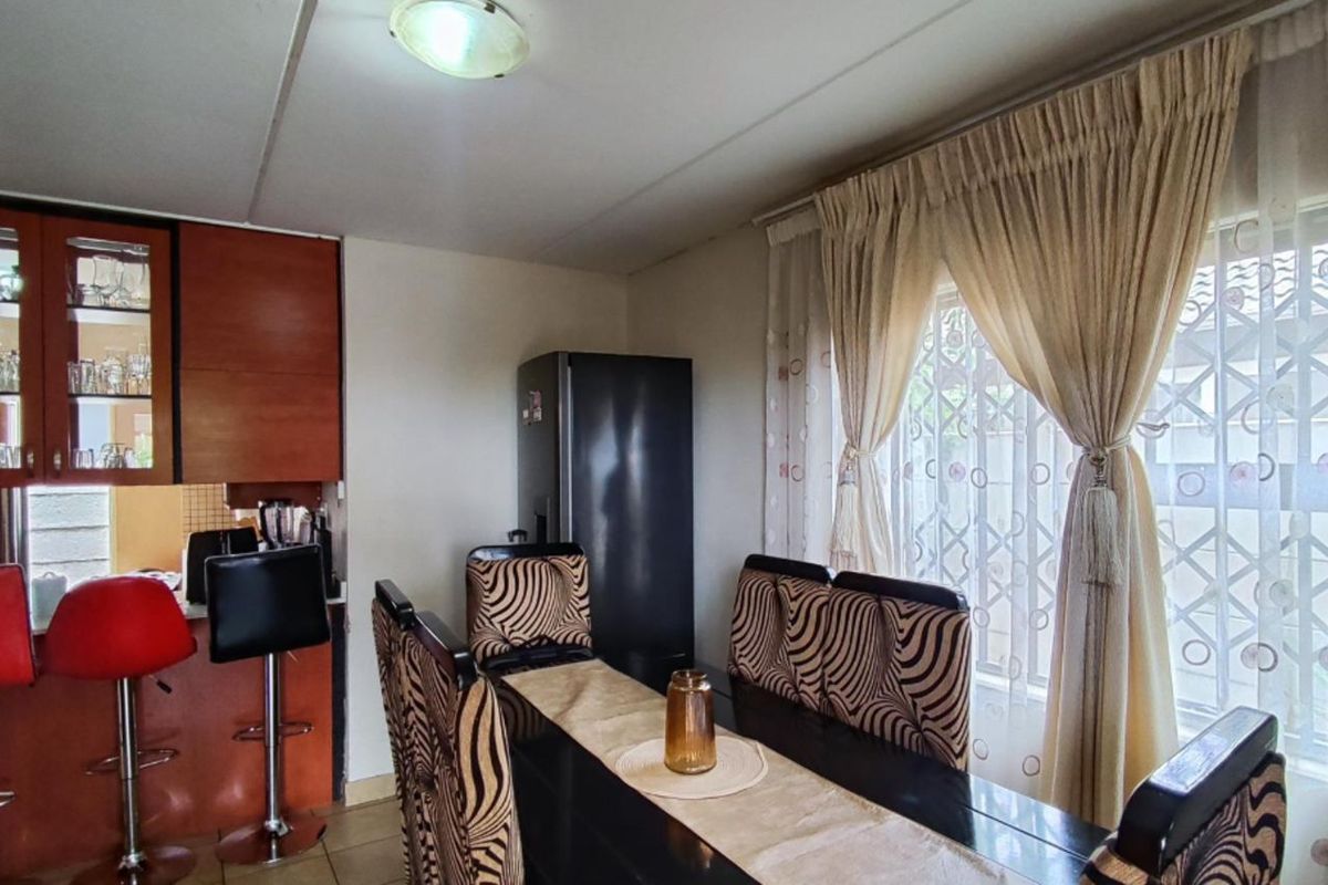 House For Sale in Albertsdal - Photo 2