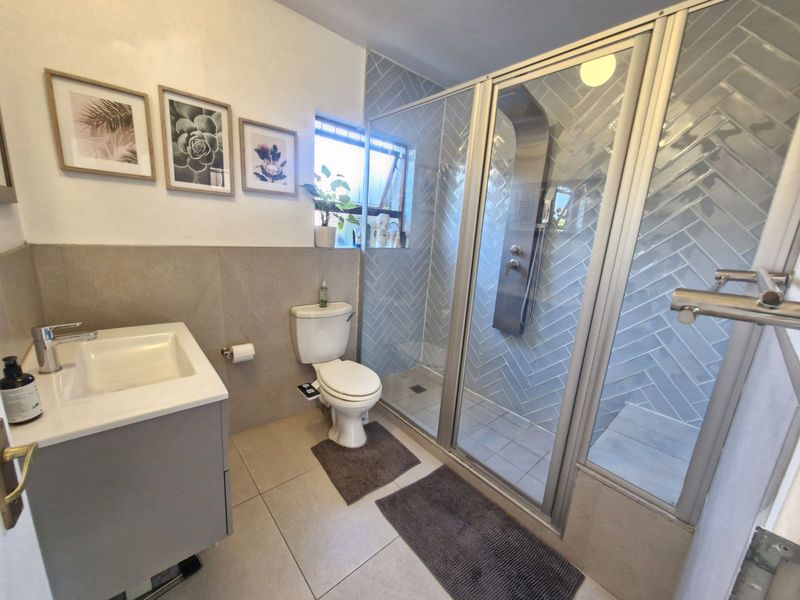 Townhouse For Sale in Maroeladal - Photo 8