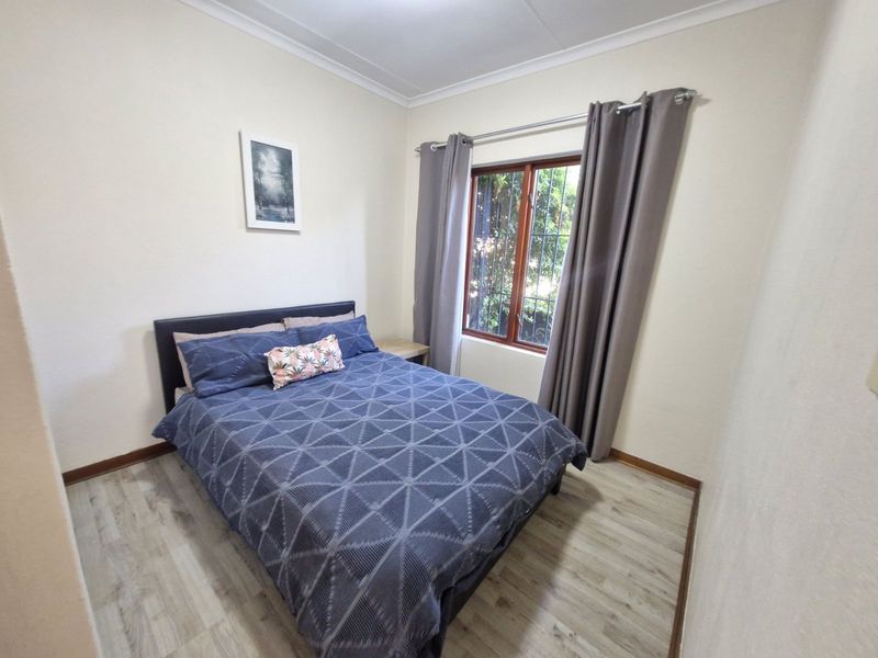 Townhouse For Sale in Maroeladal - Photo 5