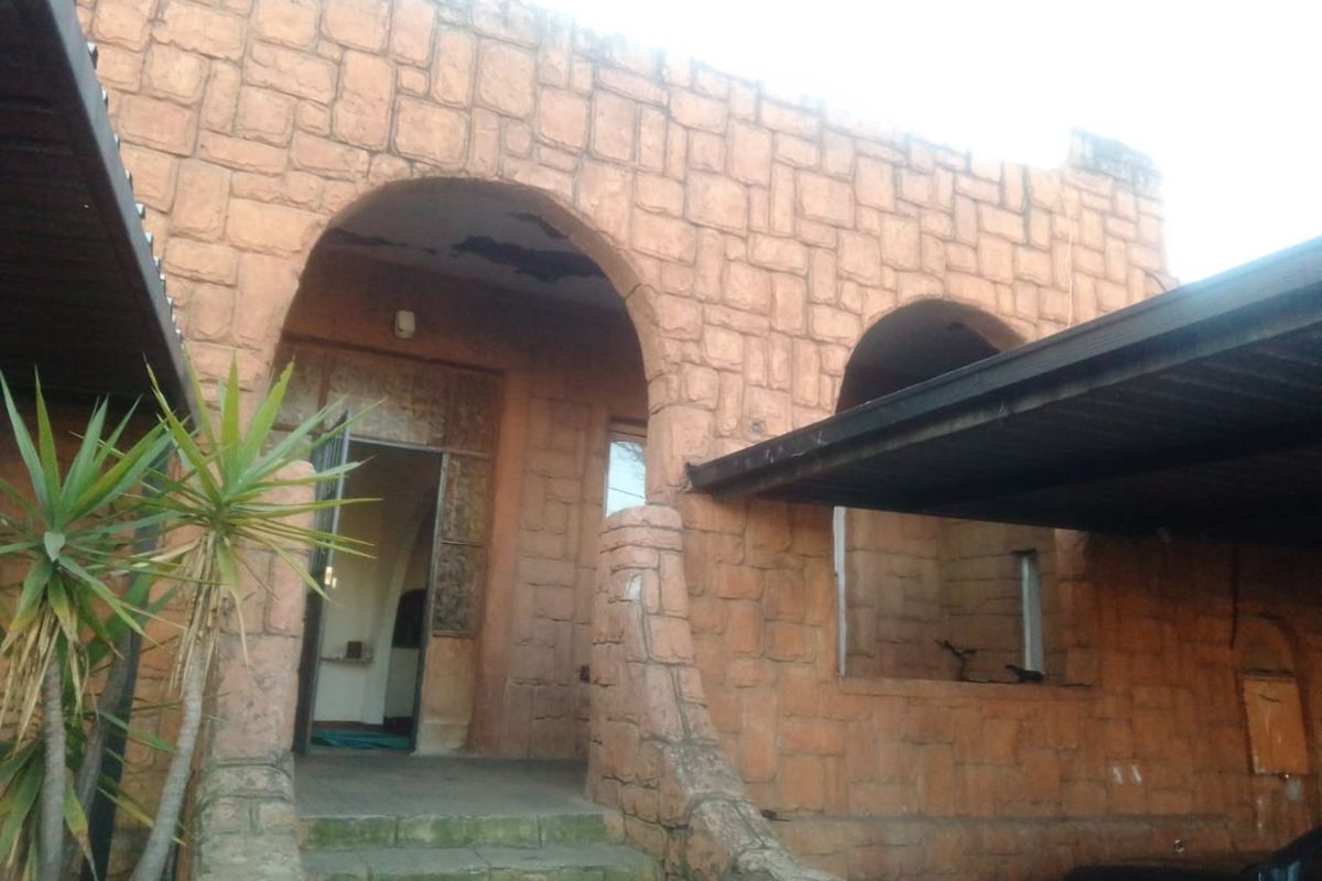 House For Sale in Primrose - Photo 3