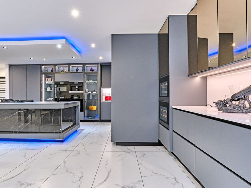 House For Sale in Northcliff - Photo 5