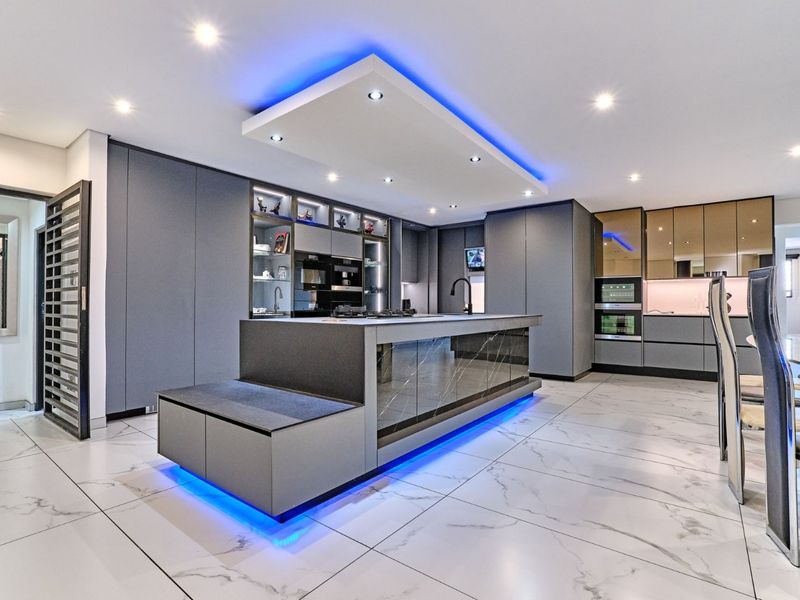 House For Sale in Northcliff - Photo 9