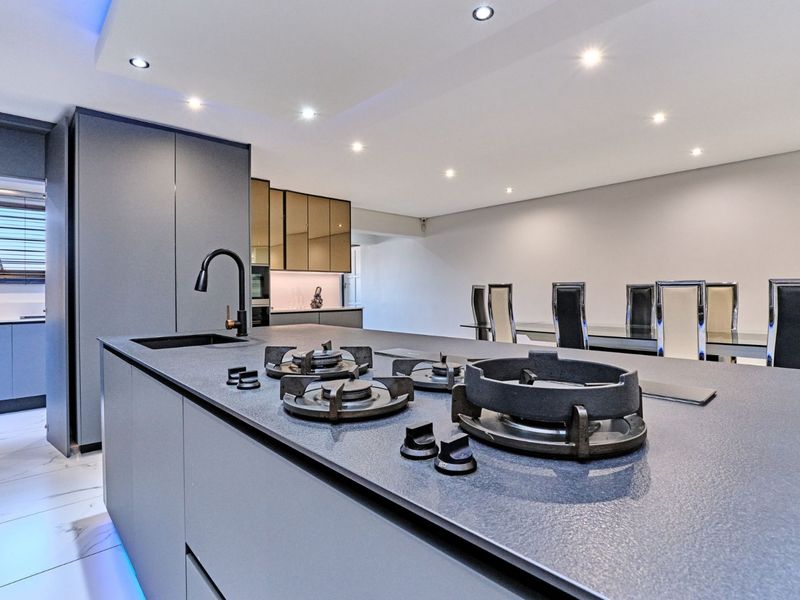 House For Sale in Northcliff - Photo 7