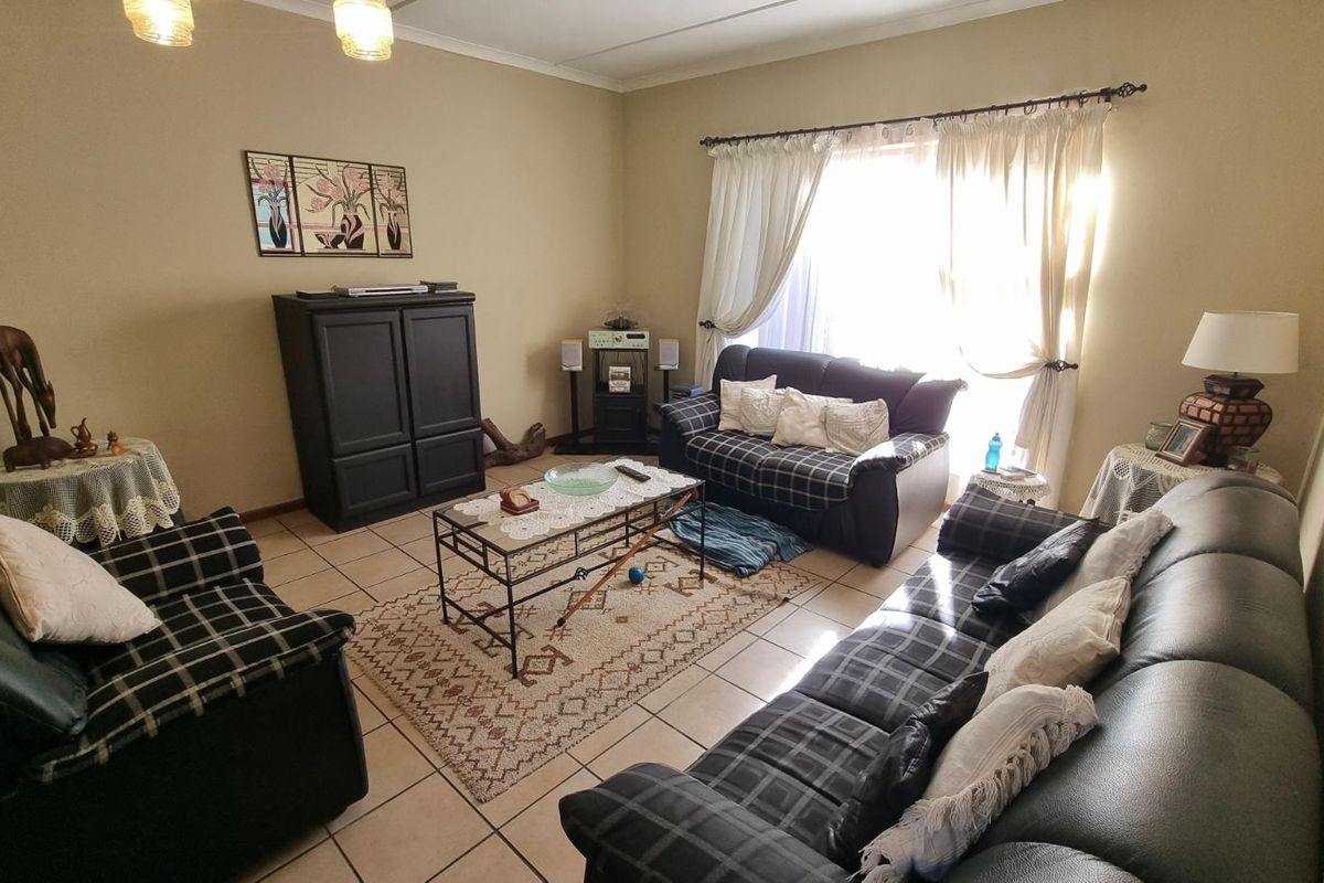 House For Sale in Denneoord - Photo 5