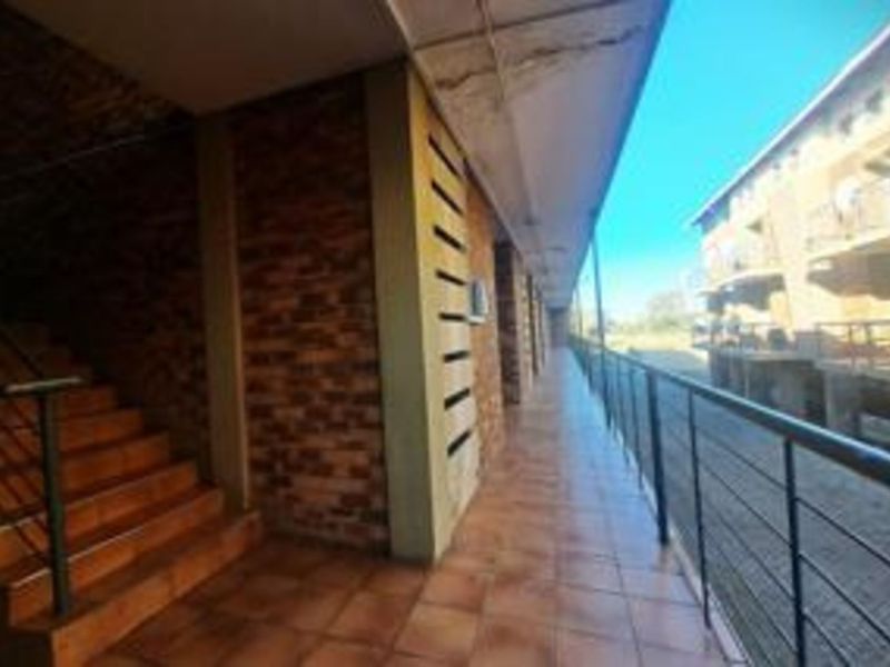 Apartment For Sale in Dassie Rand - Photo 3