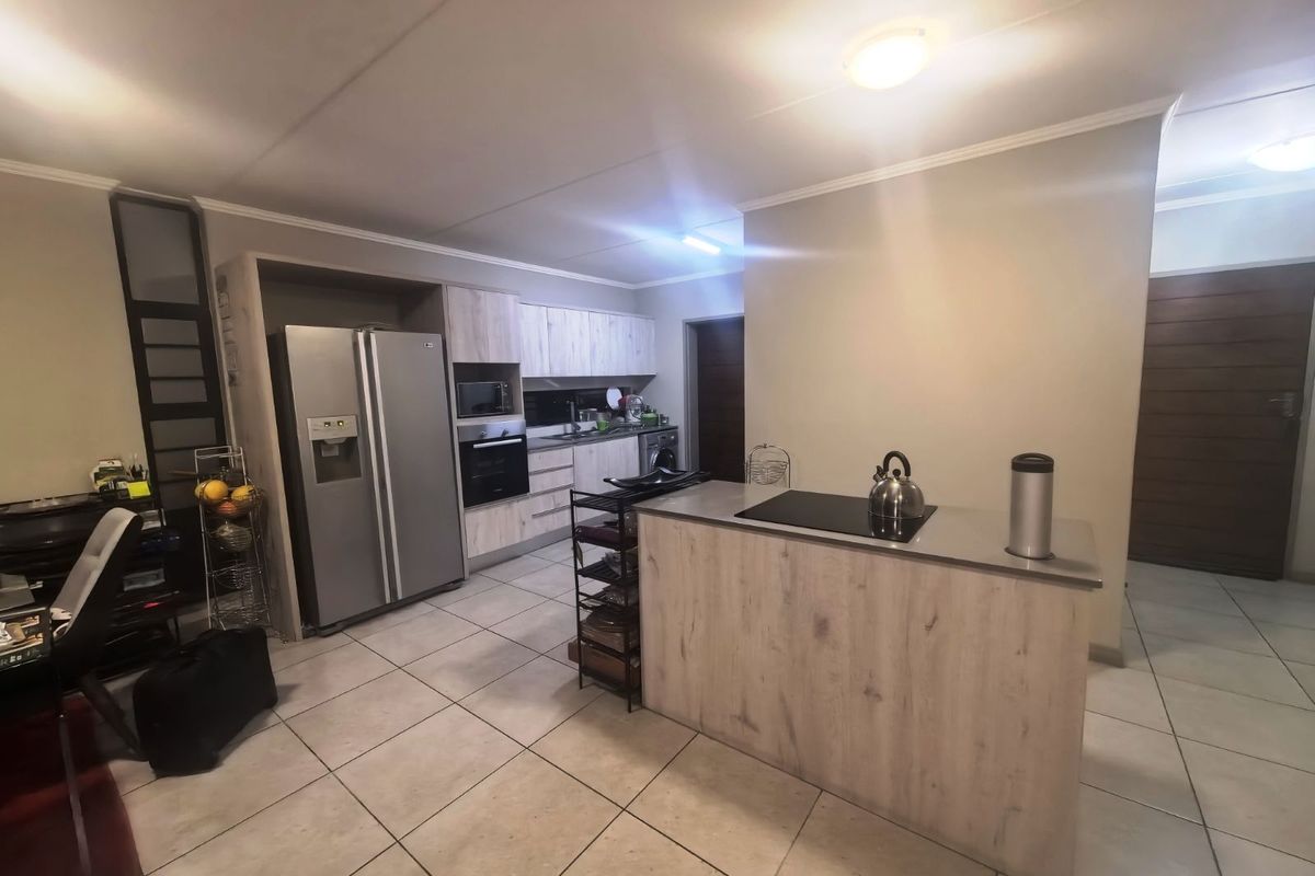 House For Sale in Amberfield - Photo 5