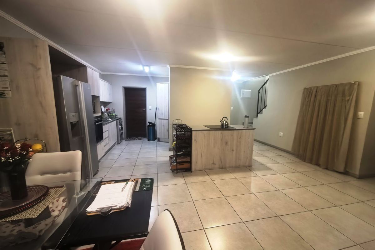 House For Sale in Amberfield - Photo 4