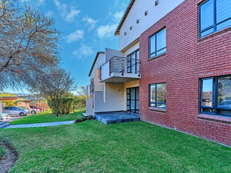 Apartment For Sale in Zandspruit - Photo 2