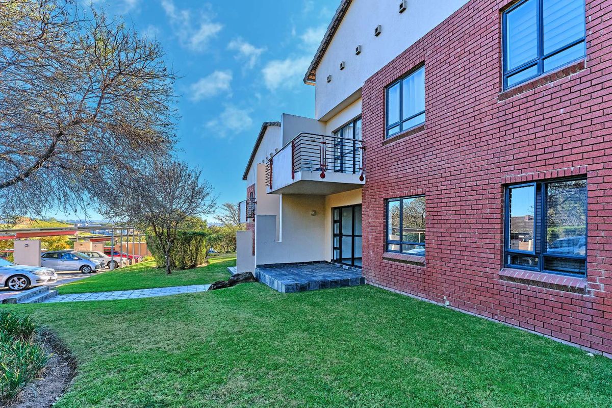 Apartment For Sale in Zandspruit - Photo 2