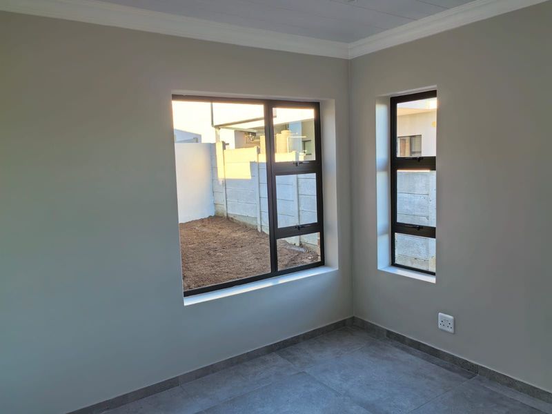 House For Sale in Dana Bay - Photo 5