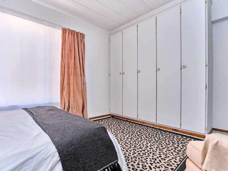 Apartment For Sale in Helderkruin - Photo 8