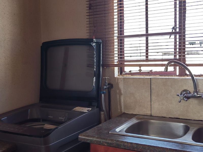 House For Sale in Lotus Gardens - Photo 10