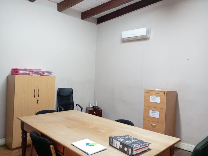 Office For Sale in Graaff-Reinet Central - Photo 5