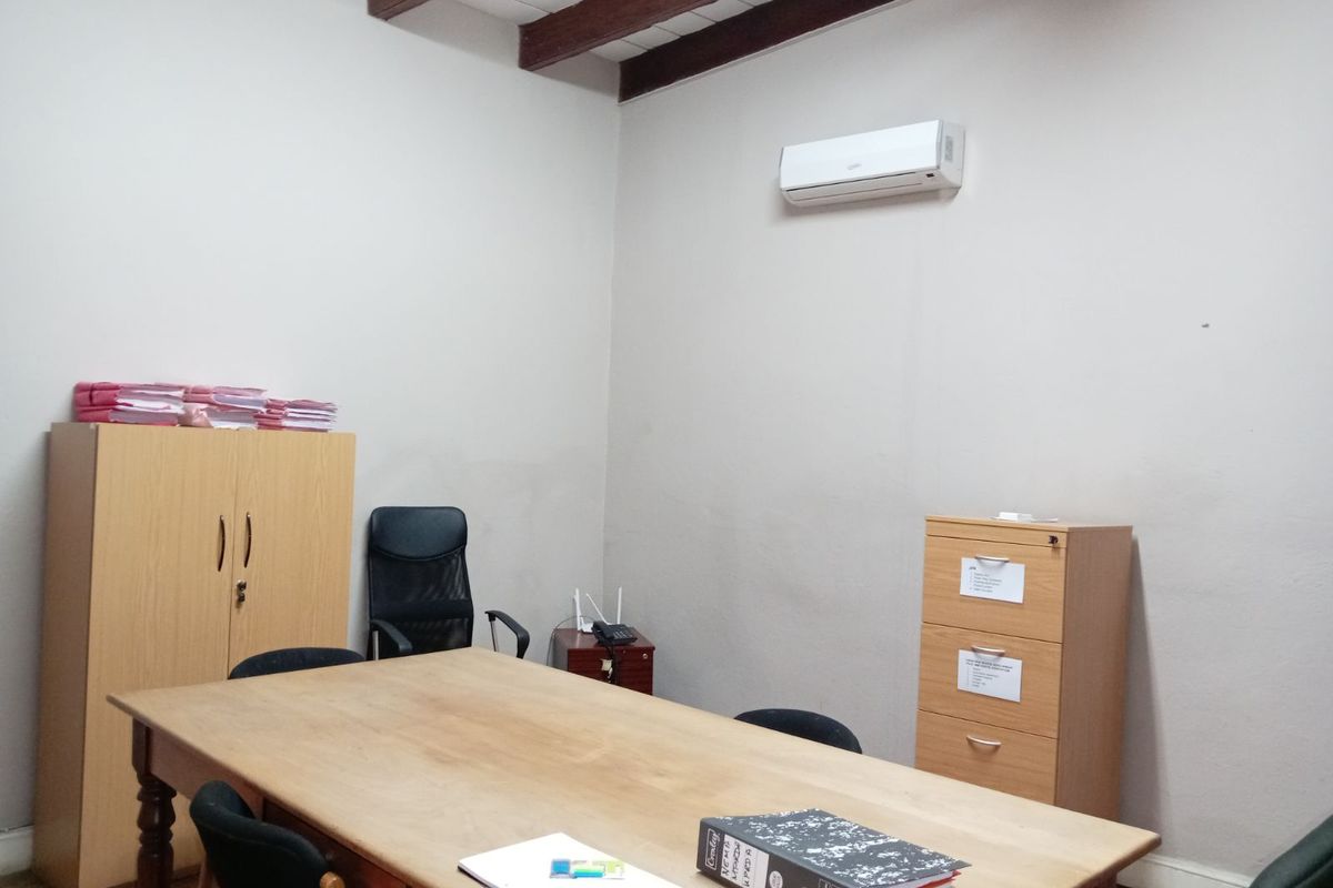 Office For Sale in Graaff-Reinet Central - Photo 5