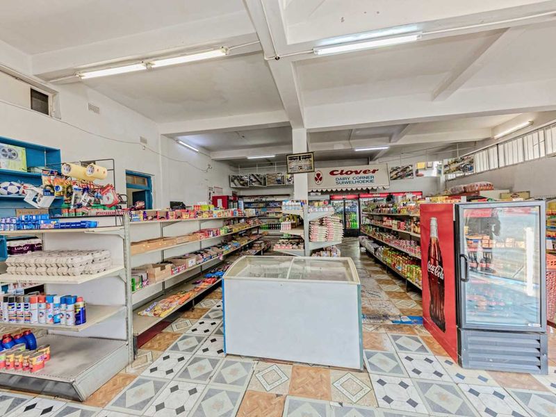 Retail For Sale in Georginia - Photo 4