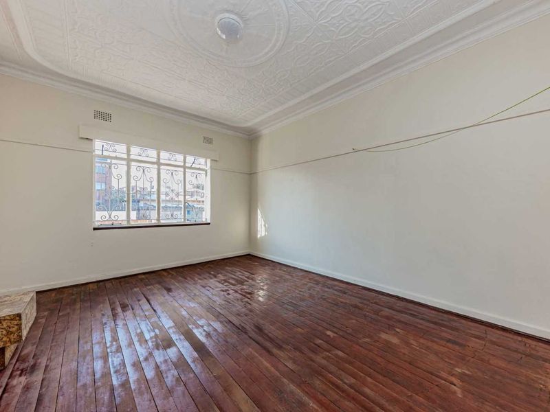 Retail For Sale in Georginia - Photo 10