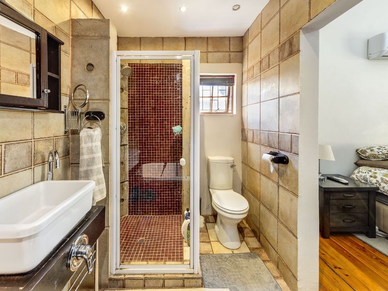 House For Sale in Eastwood - Photo 10