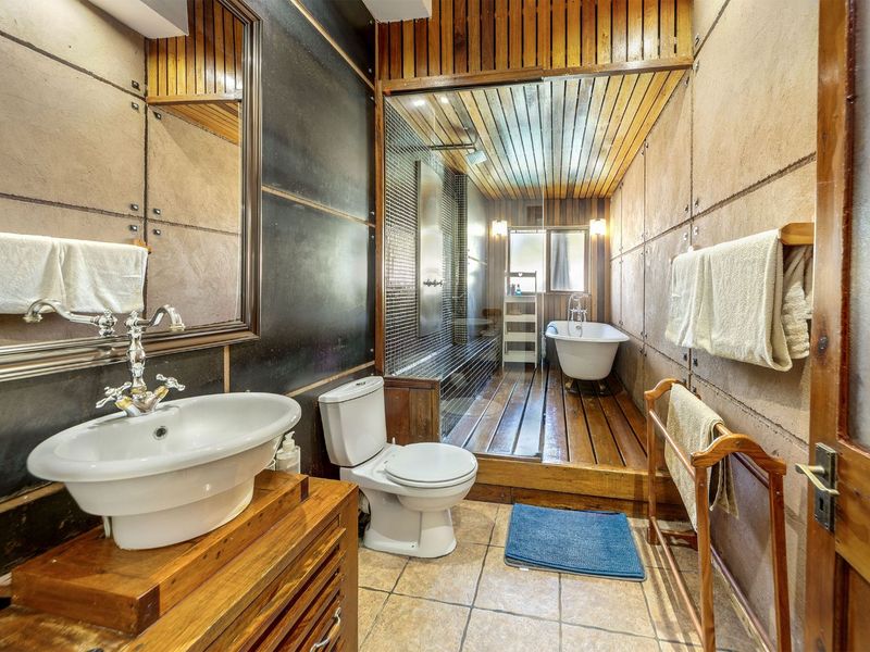 House For Sale in Eastwood - Photo 6